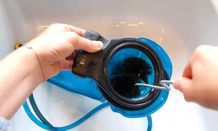 How to clean a camelbak