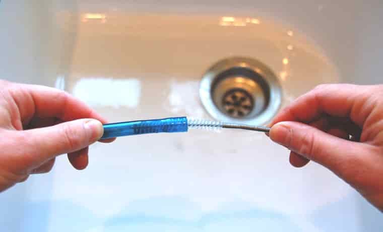 How to clean a camelbak hose