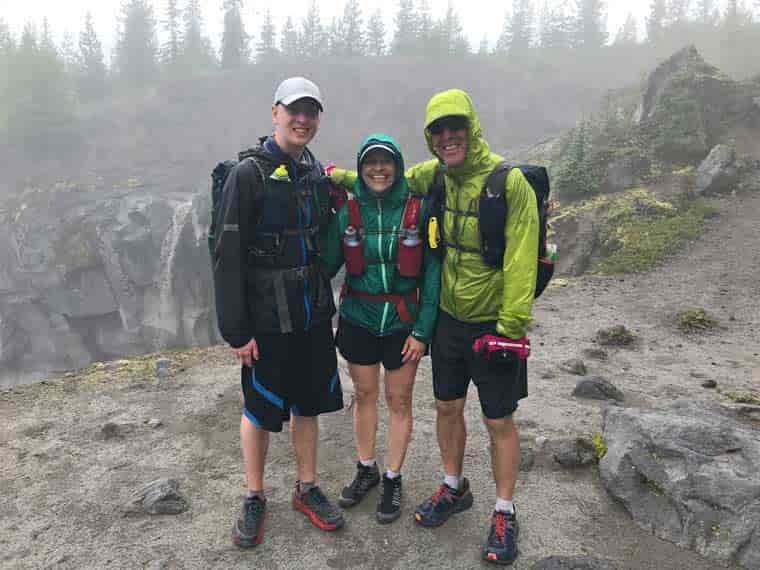 Fastpackers in the rain