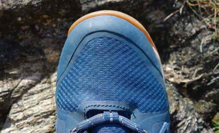 Shoe toe