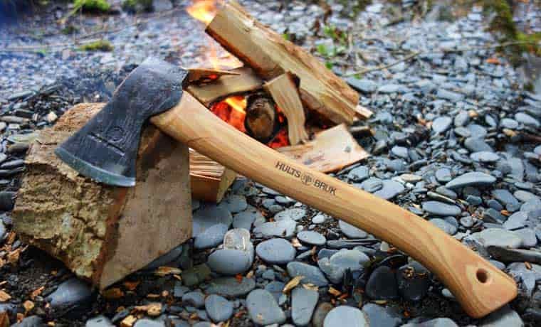 Hults-Bruk-Hatchet-by-the-fire