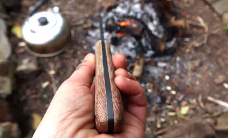 Full tang knife