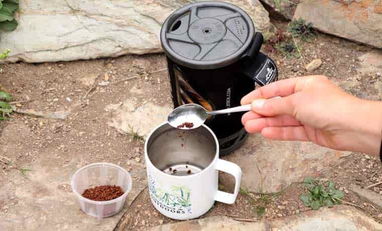 making Instant coffee