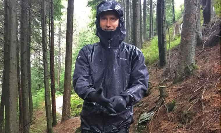 Man wearing Cortazu Jacket