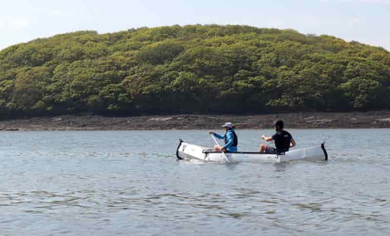 Couple paddling MyCanoe Duo