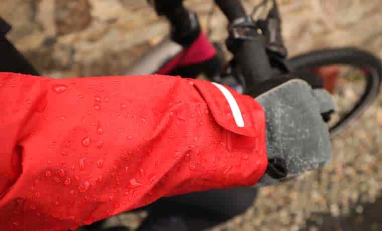 Rain jacket sleeve