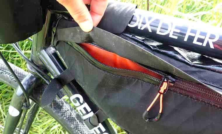 Bag storm flap