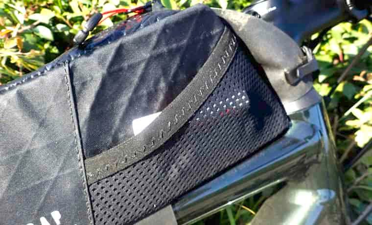 Top tube bag pocket
