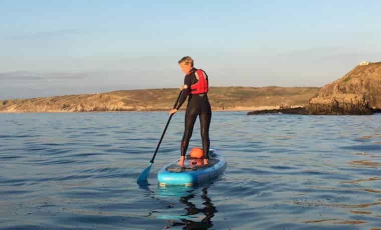 How to turn a paddle board