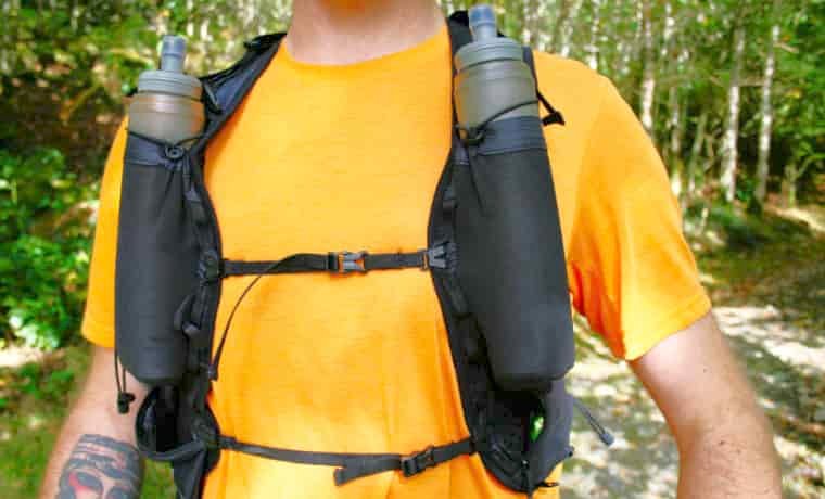 Backpack sternum straps