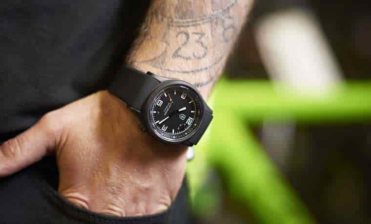 Man-wearing-watch