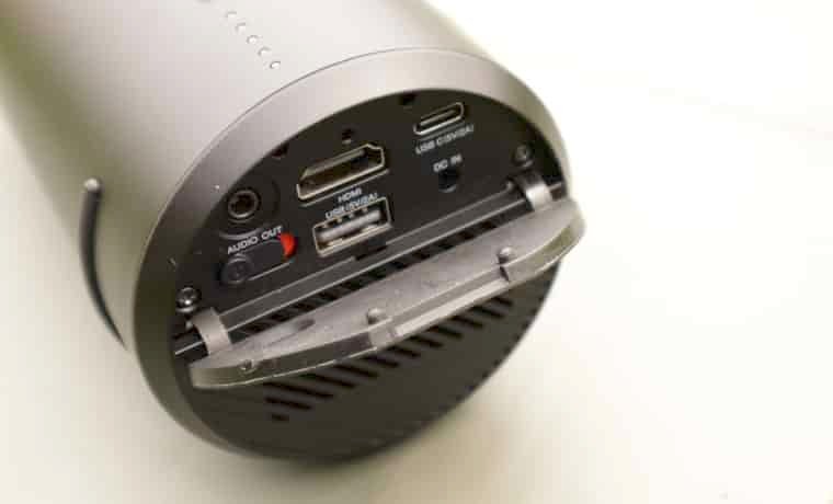 Projector connection points