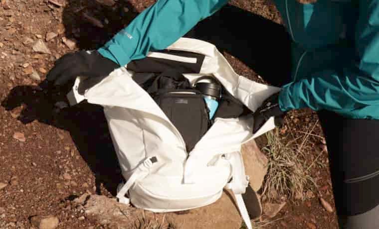 Backpack front opening