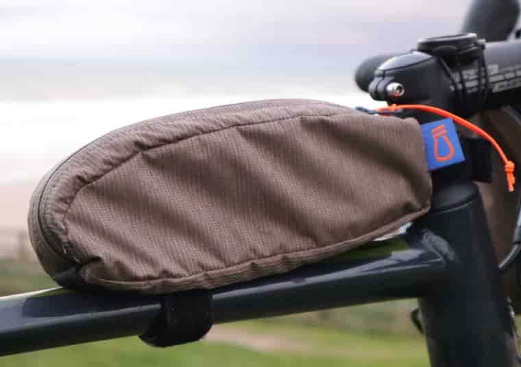 Top tube bag on bike