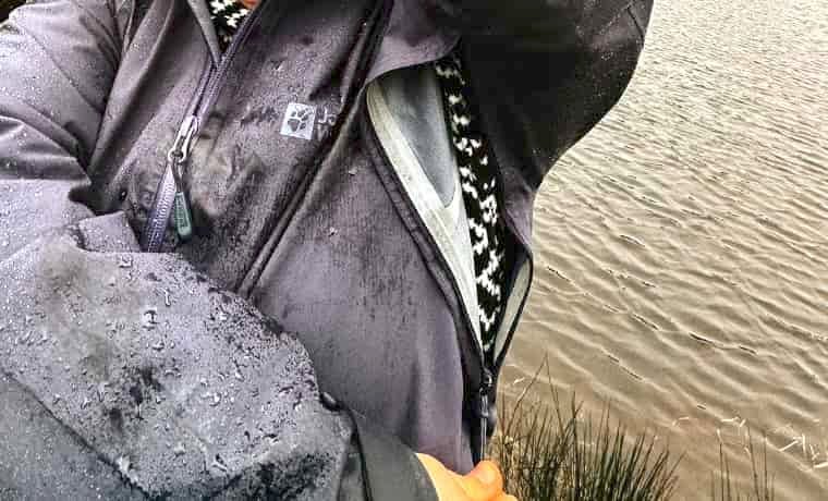 Jacket pit vents