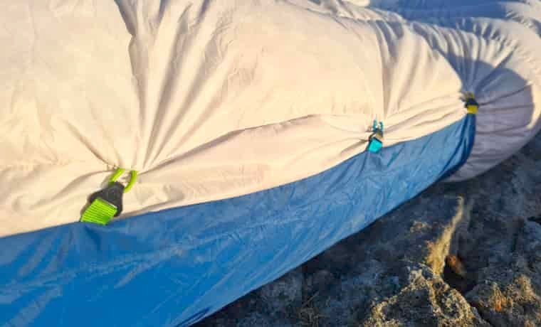 Sleeping bag clips