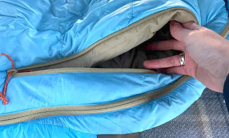 Sleeping bag arm holes