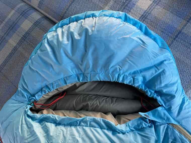 Sleeping bag hood