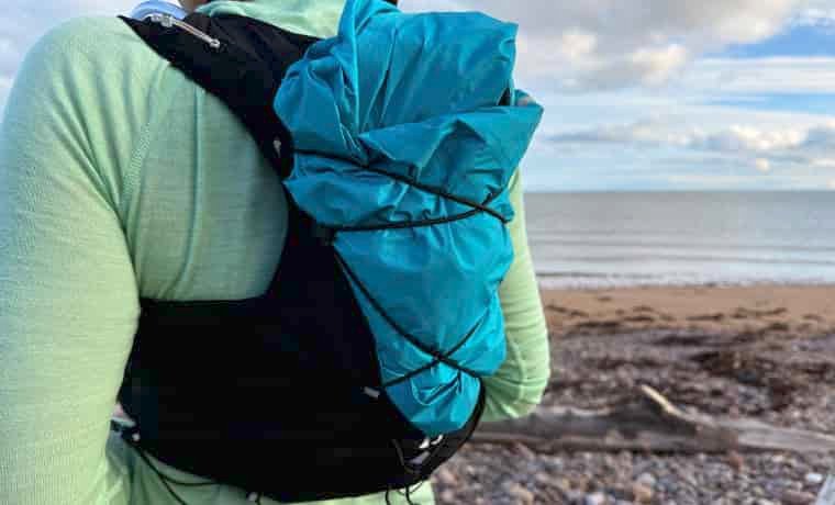 Backpack bungee storage