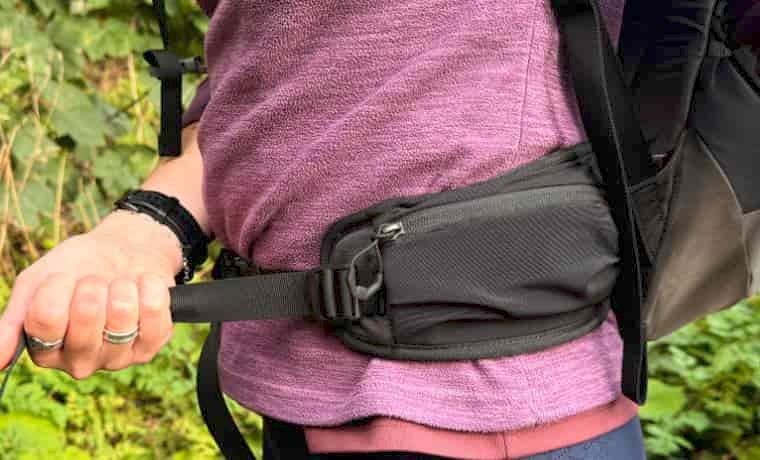 Hip belt pocket