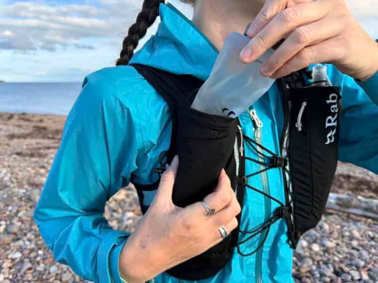 Running vest flask pocket